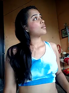 Snapshot of maritamora2 chatting on 12.18.25 maritamora2 online show from 12.18.25