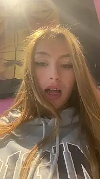 Snapshot of PrettyAshley_ chatting on 10.26.25 PrettyAshley online show from 10.26.25