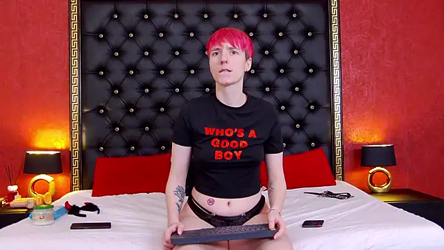 Luna Devil  online show from 02.20.26