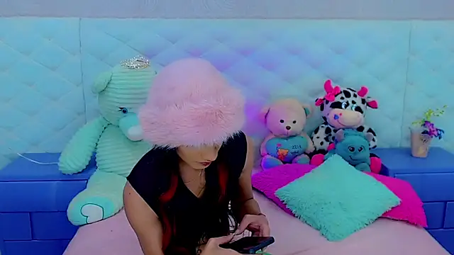 hanna sweett34 online show from 10.29.25