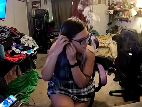 Snapshot of R4inbowK1tty chatting on 09.11.25 R4inbowK1tty online show from 09.11.25