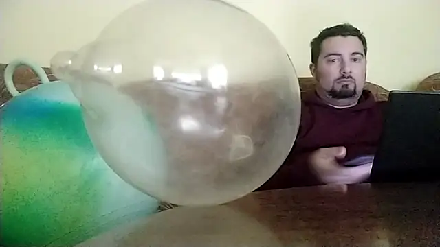 Snapshot of Joseph1Arnold chatting on 11.12.25 Joseph1Arnold online show from 11.12.25