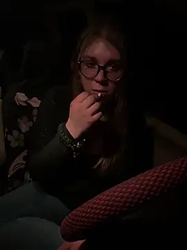 Snapshot of adventuresinsky chatting on 09.26.25 adventuresinsky online show from 09.26.25