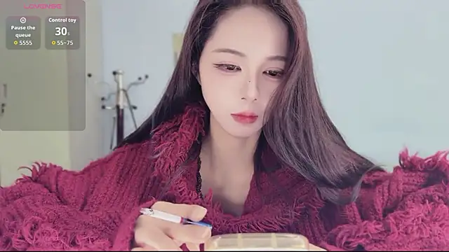 Sue101010 online show from 11.23.25