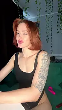 Snapshot of LittleFox___ chatting on 07.14.26 LittleFox online show from 07.14.26