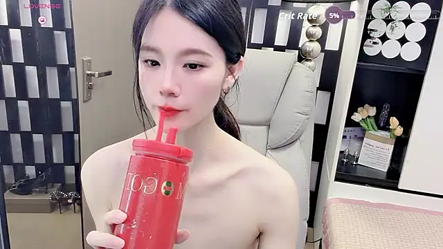 Snapshot of Yueyue-MM chatting on 05.18.26 Yueyue-MM online show from 05.18.26