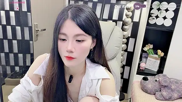 Snapshot of Yueyue-MM chatting on 05.28.26 Yueyue-MM online show from 05.28.26
