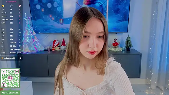 Snapshot of ElfredaTupy chatting on 02.05.26 ElfredaTupy online show from 02.05.26