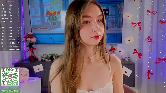 Snapshot of ElfredaTupy chatting on 02.13.26 ElfredaTupy online show from 02.13.26