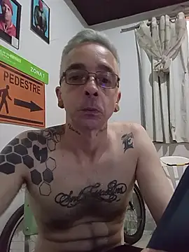 Snapshot of dinho_carioca chatting on 01.10.26 dinho carioca online show from 01.10.26