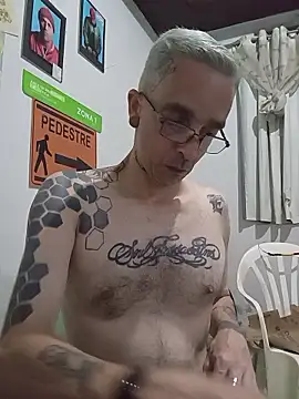 Snapshot of dinho_carioca chatting on 01.11.26 dinho carioca online show from 01.11.26