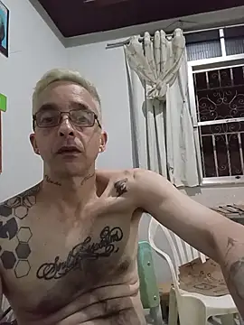 Snapshot of dinho_carioca chatting on 01.13.26 dinho carioca online show from 01.13.26