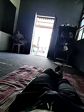 HIIMSINGLEBOY online show from 10.29.25