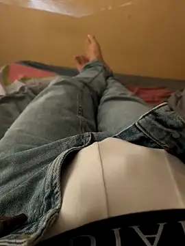 Normalludo0202 online show from 11.11.25