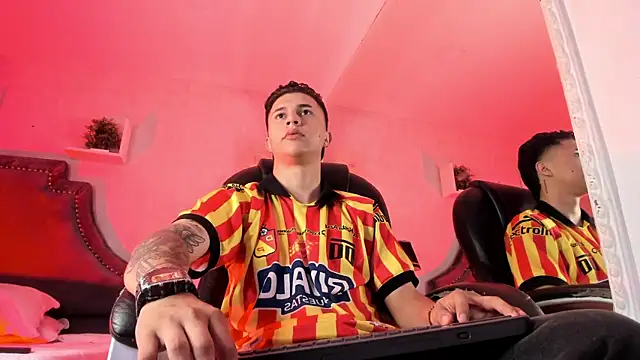 Snapshot of liaamsmiith_ chatting on 02.08.26 liaamsmiith online show from 02.08.26