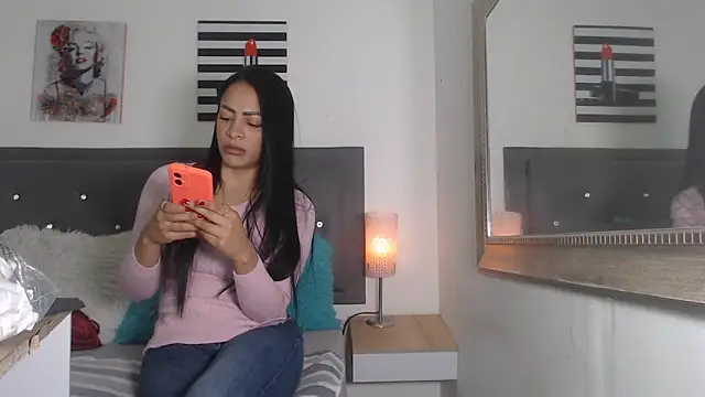 Snapshot of madison__love_ chatting on 10.06.25 madison love online show from 10.06.25