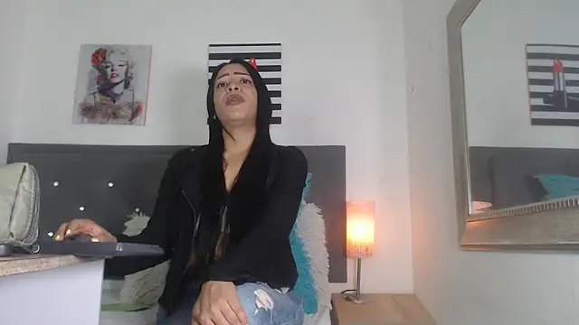 Snapshot of madison__love_ chatting on 05.04.26 madison love online show from 05.04.26