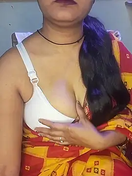 Snapshot of Minu_love chatting on 02.25.26 Minu love online show from 02.25.26