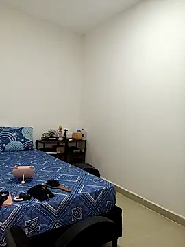 Snapshot of lauren_milf chatting on 09.23.25 lauren milf online show from 09.23.25