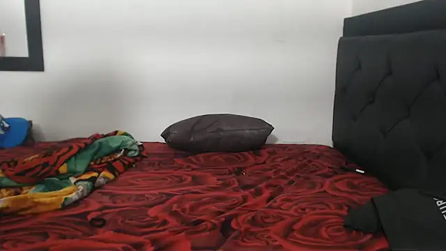 monica loveet online show from 10.11.25