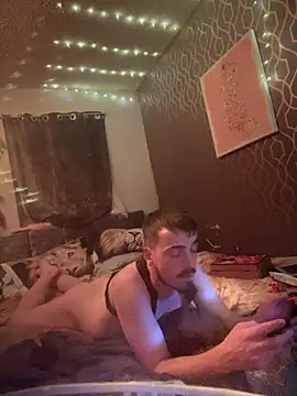 Snapshot of jaycoy22 chatting on 09.18.25 jaycoy22 online show from 09.18.25