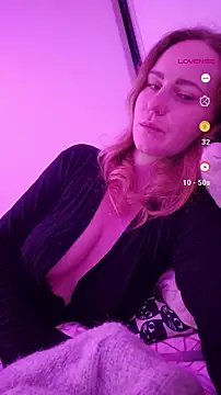 LyraHotty online show from 03.12.26