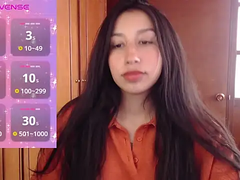 Snapshot of soyValentina chatting on 04.25.26 soyValentina online show from 04.25.26