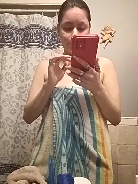 Snapshot of tightpussy_69@xh chatting on 02.13.26 tightpussy 69xh online show from 02.13.26