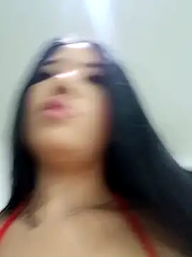 Snapshot of Trixiel_Hux chatting on 10.29.25 Trixiel Hux online show from 10.29.25