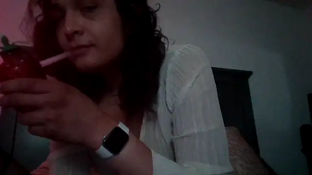 Snapshot of ditzycryztal chatting on 07.19.26 ditzycryztal online show from 07.19.26