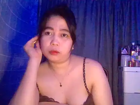 Snapshot of Asianhotskinny chatting on 06.11.26 Asianhotskinny online show from 06.11.26