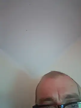 Snapshot of 948197 chatting on 05.18.26 948197 online show from 05.18.26
