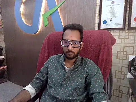 Snapshot of rahul_stripper chatting on 10.25.25 rahul stripper online show from 10.25.25