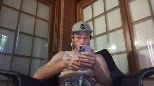 Snapshot of BawledTimeout chatting on 10.09.25 BawledTimeout online show from 10.09.25