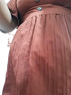 Snapshot of BeautyGirl_sara chatting on 01.13.26 BeautyGirl sara online show from 01.13.26