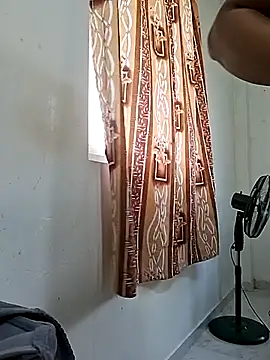 Snapshot of BeautyGirl_sara chatting on 03.18.26 BeautyGirl sara online show from 03.18.26