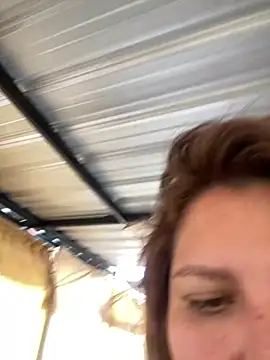 Snapshot of Isisflame chatting on 10.14.25 Isisflame online show from 10.14.25