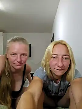 Snapshot of sassycruisecontrol chatting on 09.19.25 sassycruisecontrol online show from 09.19.25