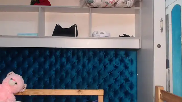 Minnie6879 online show from 10.08.25