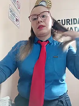 Snapshot of Hannah-colx chatting on 04.18.26 Hannah-colx online show from 04.18.26