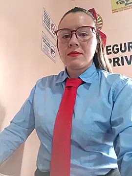 Snapshot of Hannah-colx chatting on 04.22.26 Hannah-colx online show from 04.22.26