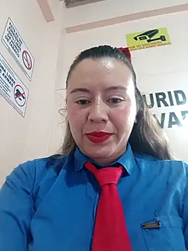 Snapshot of Hannah-colx chatting on 05.05.26 Hannah-colx online show from 05.05.26