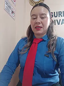 Snapshot of Hannah-colx chatting on 05.24.26 Hannah-colx online show from 05.24.26