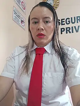 Snapshot of Hannah-colx chatting on 05.30.26 Hannah-colx online show from 05.30.26