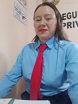 Snapshot of Hannah-colx chatting on 06.04.26 Hannah-colx online show from 06.04.26