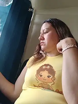 Snapshot of Hannah-colx chatting on 06.28.26 Hannah-colx online show from 06.28.26