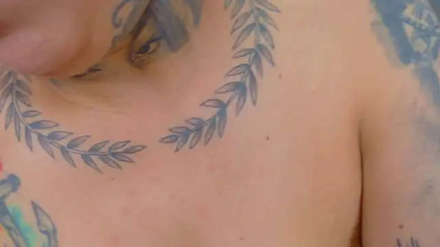 Snapshot of ScarlettVex__ chatting on 11.12.25 ScarlettVex online show from 11.12.25