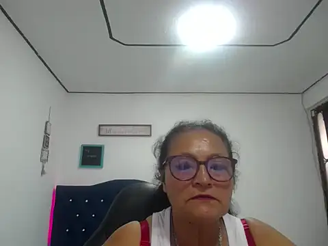 Snapshot of _Cristal chatting on 09.15.25  Cristal online show from 09.15.25