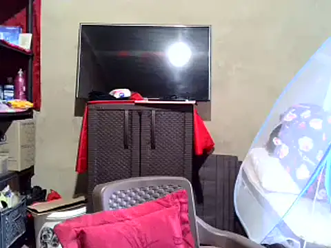 Snapshot of _Cristal chatting on 10.03.25  Cristal online show from 10.03.25