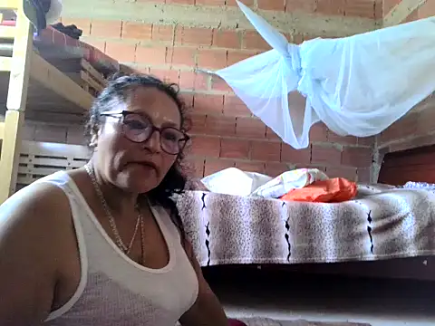 Snapshot of _Cristal chatting on 10.09.25  Cristal online show from 10.09.25